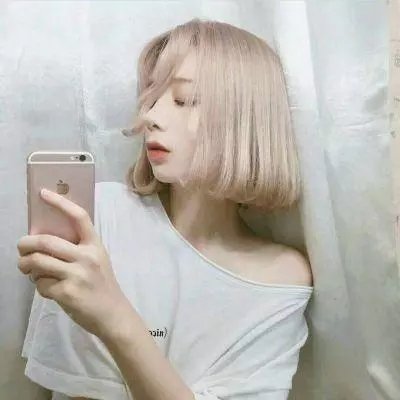 忧郁小女孩